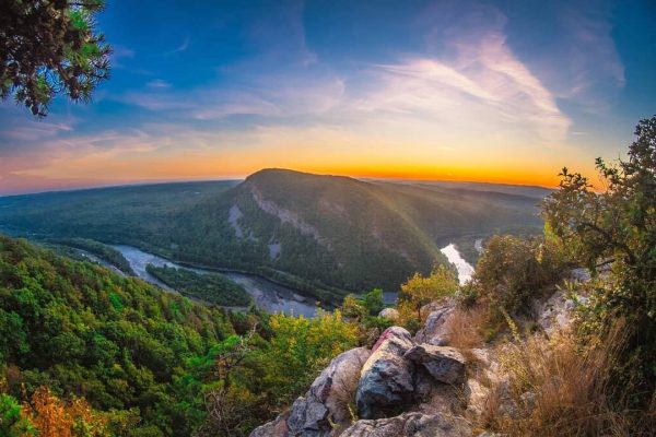 Scenic_Sunset_DWG_1_Low_Res_PoconoMtns_b5efeca0-869d-43a7-9949-c1a309676480